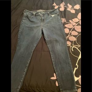 American Eagle Super Hi-Rise Jegging